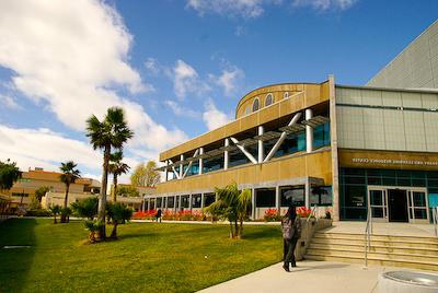 Wide angle view of the Ventura College Library and Learning Resource Building